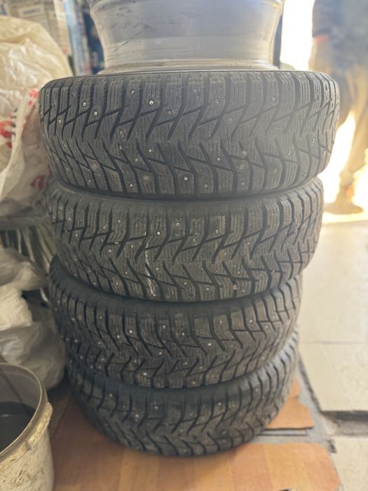 Шины зимние шипованные