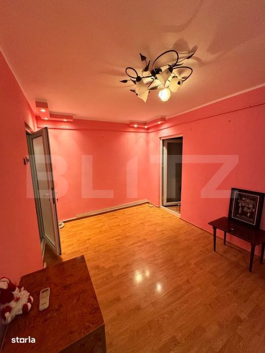 Apartament 2 camere, 38 mp, semidecomandat, zona Micro 38