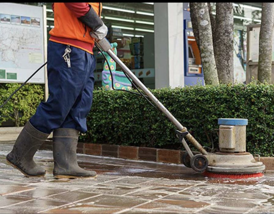 Чистка брусчатка мойка фасад и окна