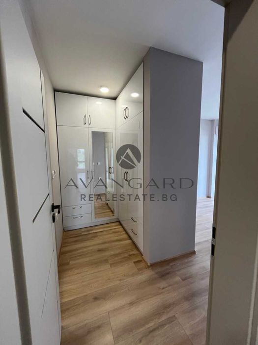 Продава се Тристаен апартамент в Пловдив, Христо Смирненски - 140 кв.м за 2550 €/кв.м - Снимка #3
