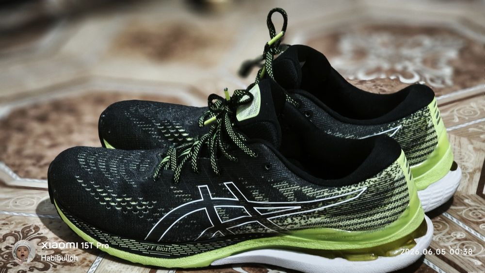 Крассовки ASICS Оригинал 43 44