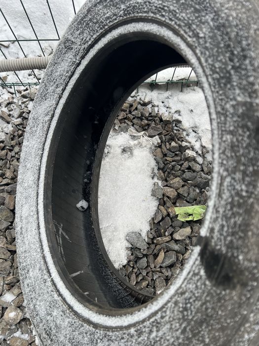 Шины зимние на 18