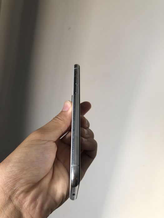 Iphone x 64 radnoy
