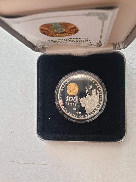 Продам серебряную монету "Томирис"