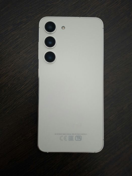 Samsung s23 8/256