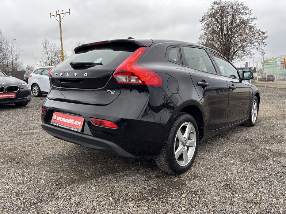 Volvo V40, an 2013 1.6 Diesel =Posibilitate rate=