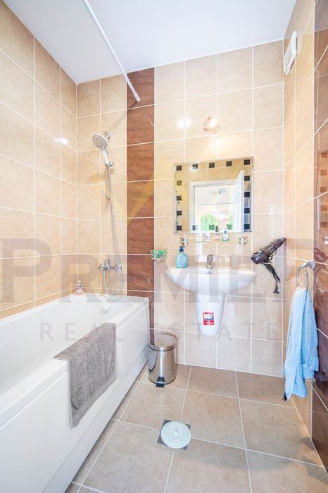 Къща в Добрич, област-с.Кранево площ 53 цена 73000