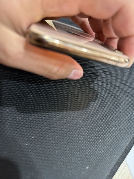 Продам Iphone XS 64gb