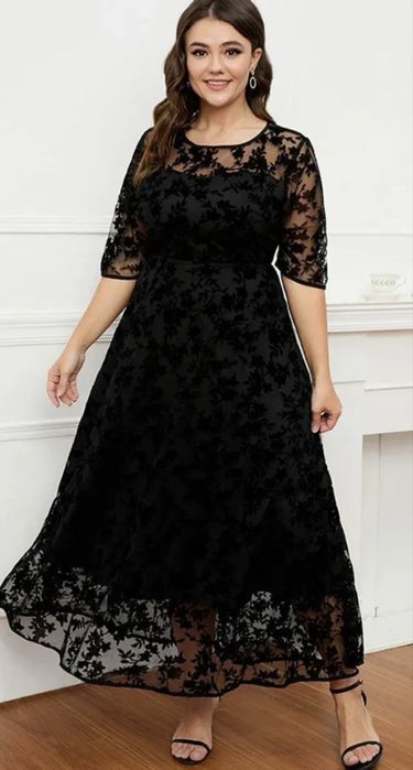 Вечернее платье с поясом на талии