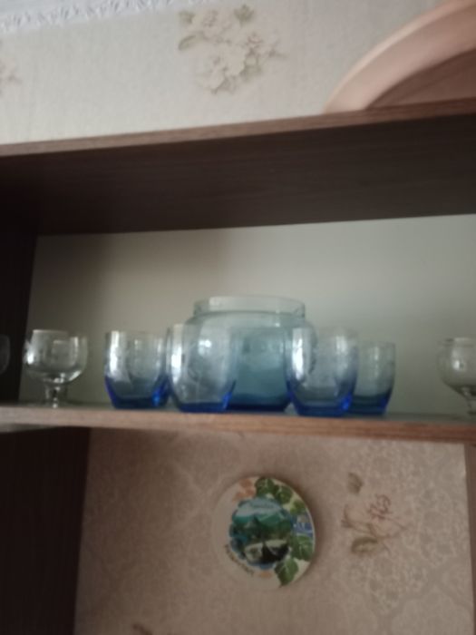 Продаются рюмки, тарелки