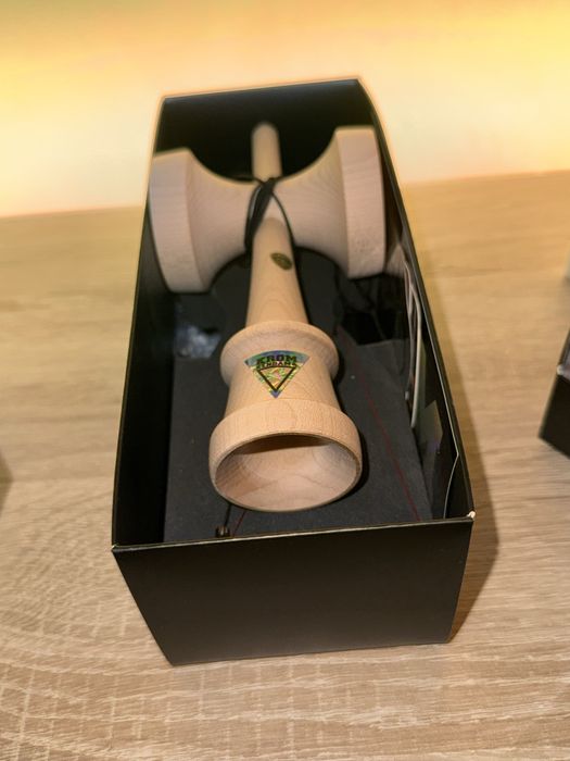 Ken Lambo shape KROM maple