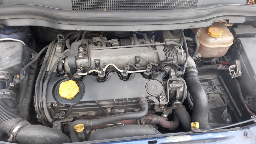 Опел Зафира Б 1.9 НА ЧАСТИ