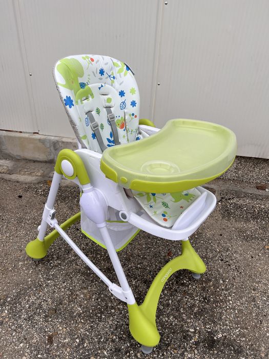 Детско столче за хранене. ЗДРАВО.
