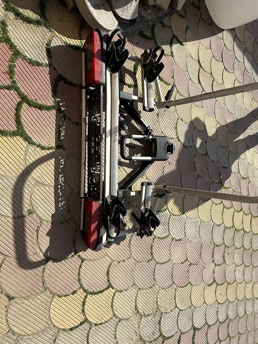 Vând suport masină  pentru 2  biciclete