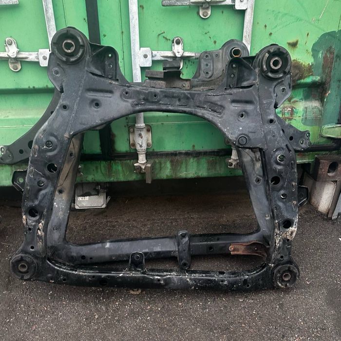 Передная Балка Toyota Camry 40