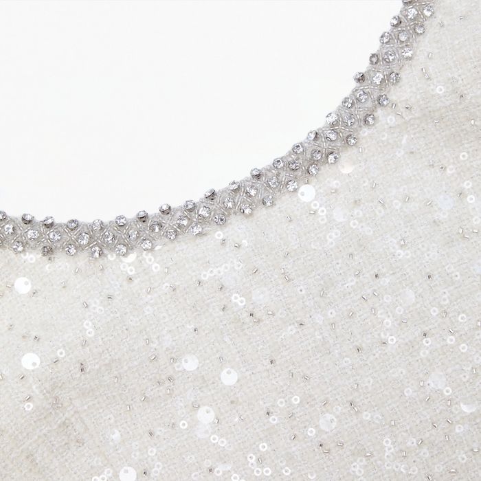 Self-Portrait Кремава рокля от букле с кристални акценти