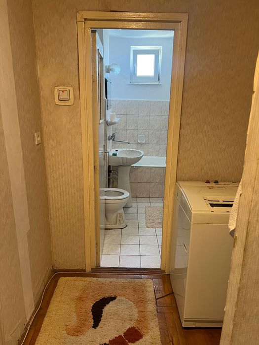 Inchiriez apartament zona centrala