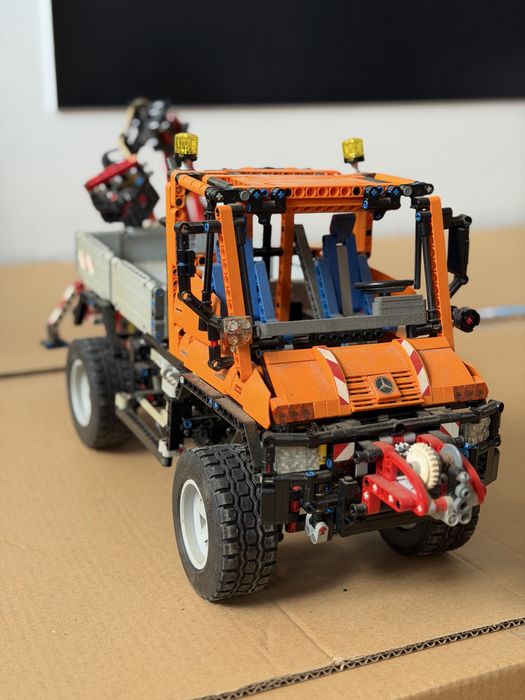 Лего Камионче Техник 8110 Mercedes Benz U400 Lego Technik Мерцедес Бенз У400 Унимог