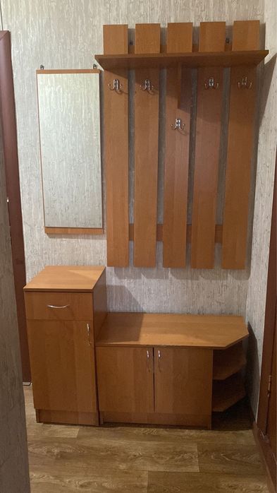 Прихожая вешалка, обувница, Диван , Велосипед