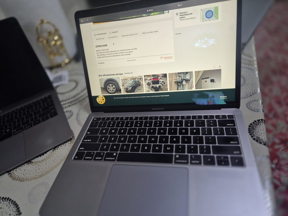 Apple Macbook core i5 LapTop 8,128