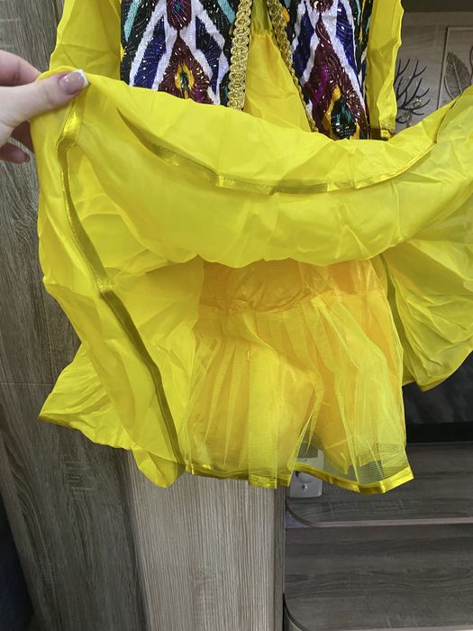 Продаю детские танцевальные костюмы