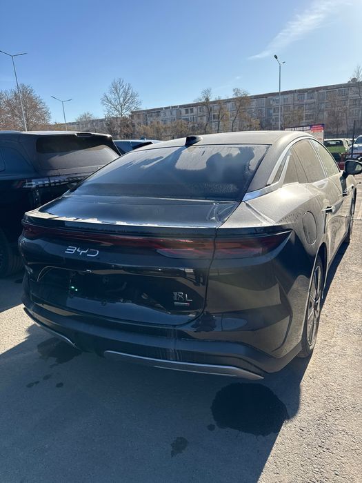 ByD Han L 701 Qora 2025 ND-40