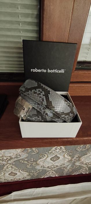 Brendviy oyoq kiyim bor yangi made in Italy