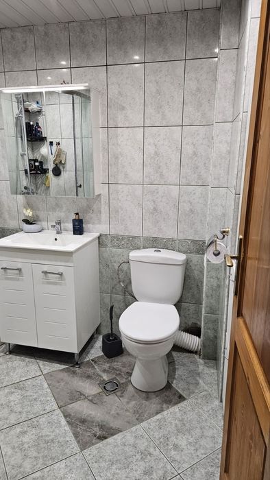 4-стаен апартамент, Колхозен пазар