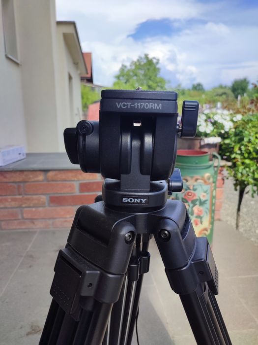 Trepied profesional SONY