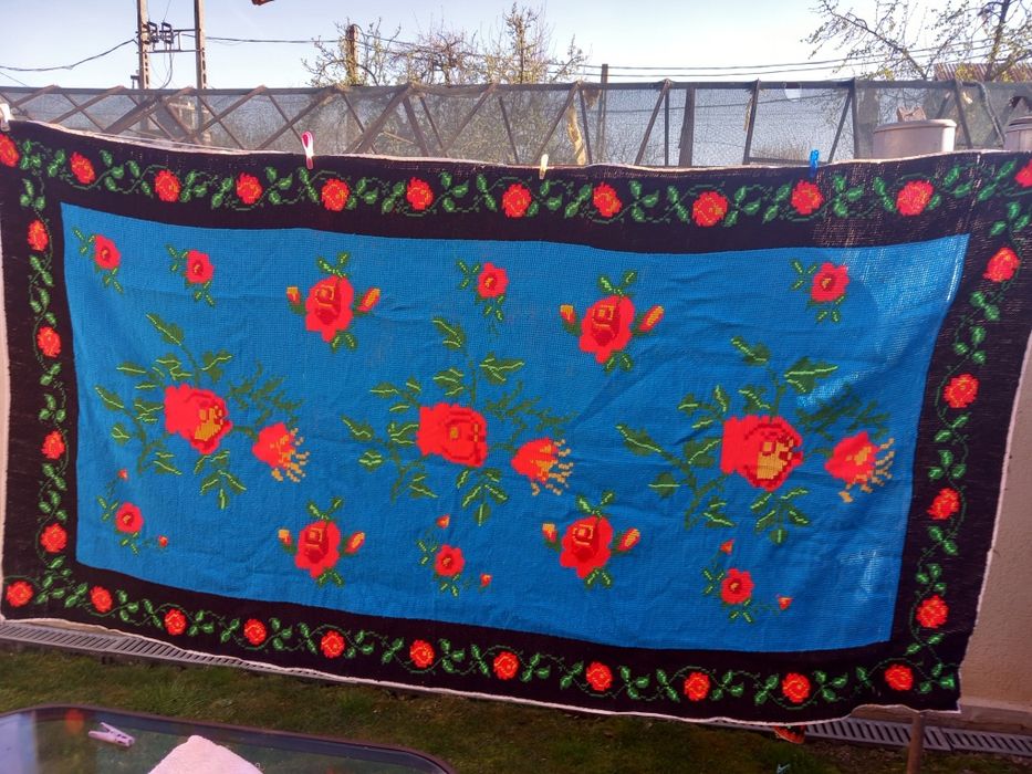 Covoare și carpete cusute manual