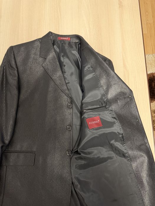 Costum barbat