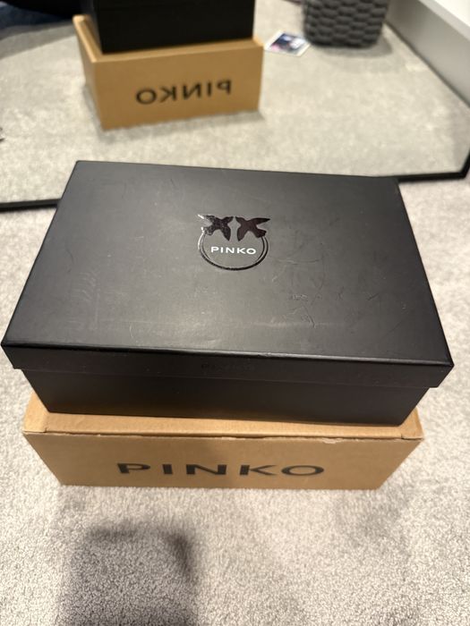 нова чанта Pinko
