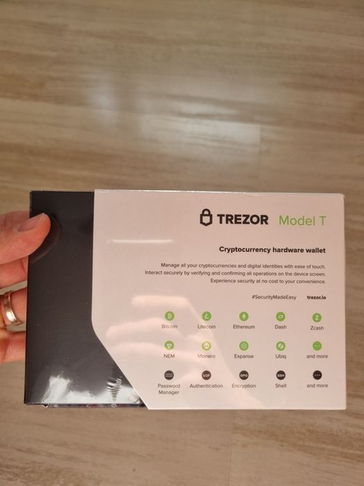 Trezor Model T, cu touchscreen, nou (sigilat)