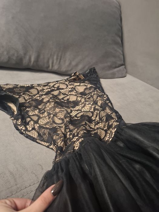 Къса разкроена рокля