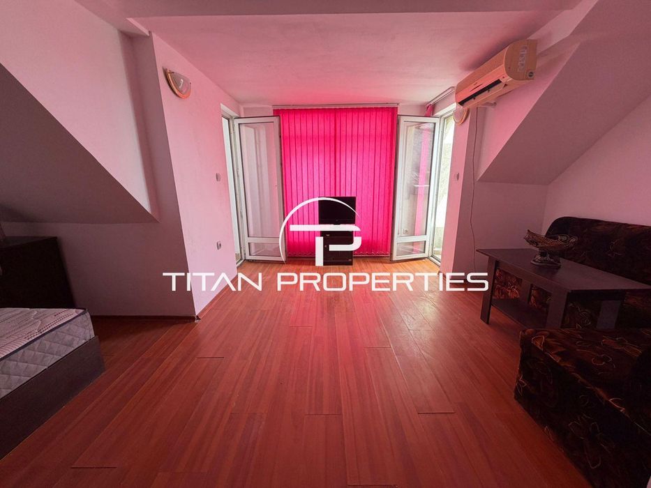 Продава се Едностаен апартамент в Бургас, Център - 34 кв.м за 1800 €/кв.м - Снимка #1