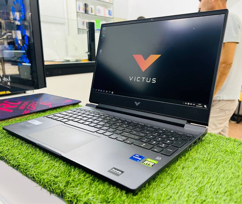 HP VICTUS Gaming  otib beradgan joyi bor