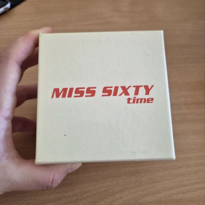 Часовник Miss Sixty