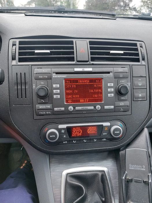 Dezmembrez Ford c-max