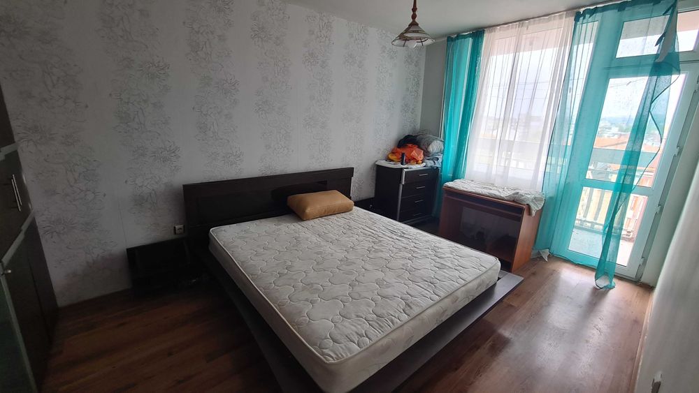 Продава се Тристаен апартамент в Разград, Освобождение - 100 кв.м за 985 €/кв.м - Снимка #3