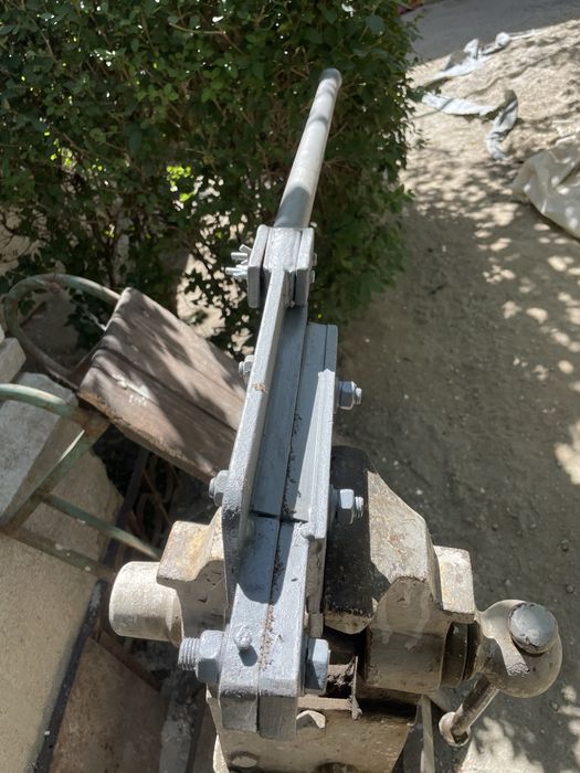 Ghilotina debitat tabla