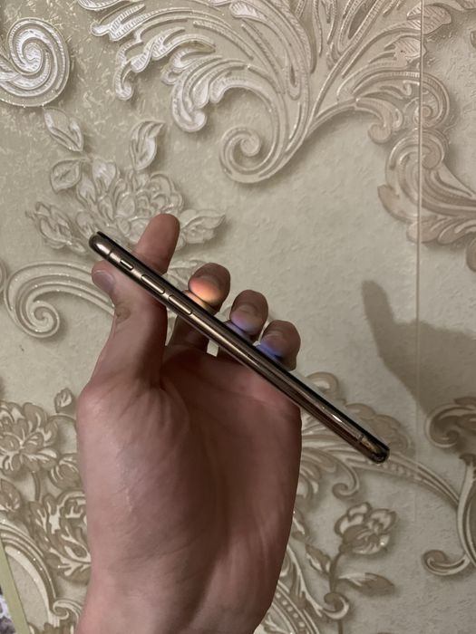 iPhone Xs 64Gb feys ishlidi Srocno!!