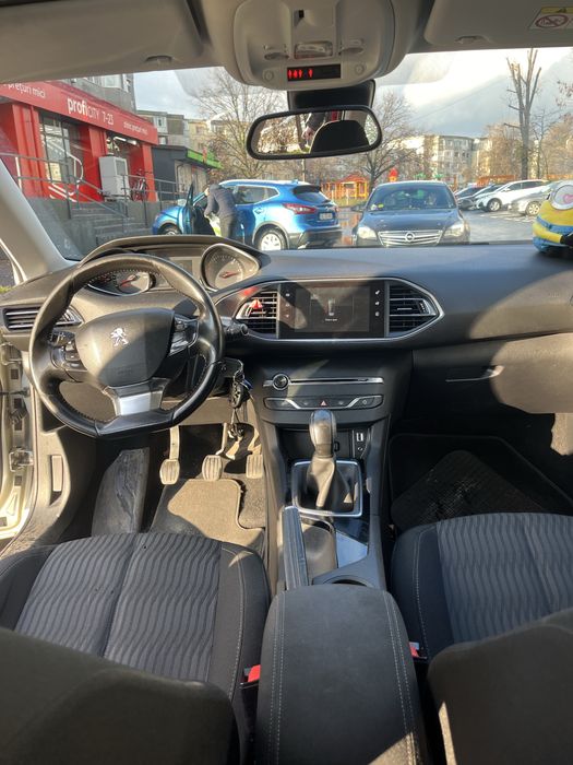 Vand sau schimb peugeot 308 break 2015 1.6 bluehdi