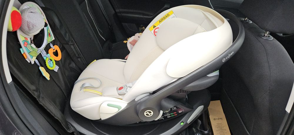 Cybex Clud G Plus i-Size Seashell Beige