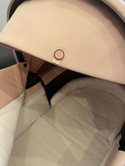 Розов кош за новородено Cybex Priam