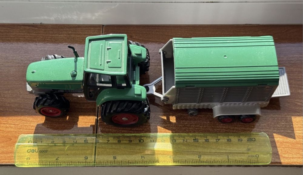 Machete auto metalica tractor cu remorca scara 1/32
