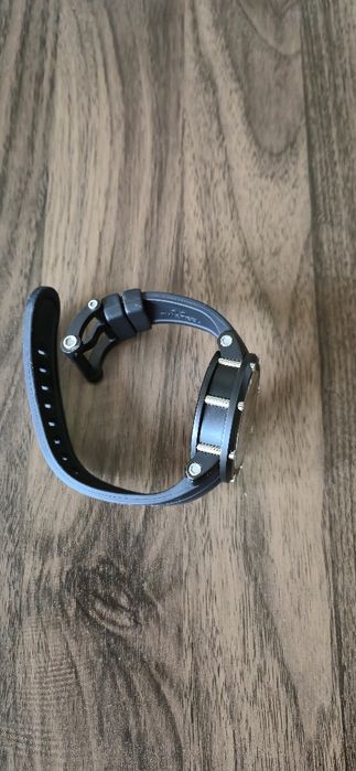 Продавам Часовник TW STEEL Оригинал