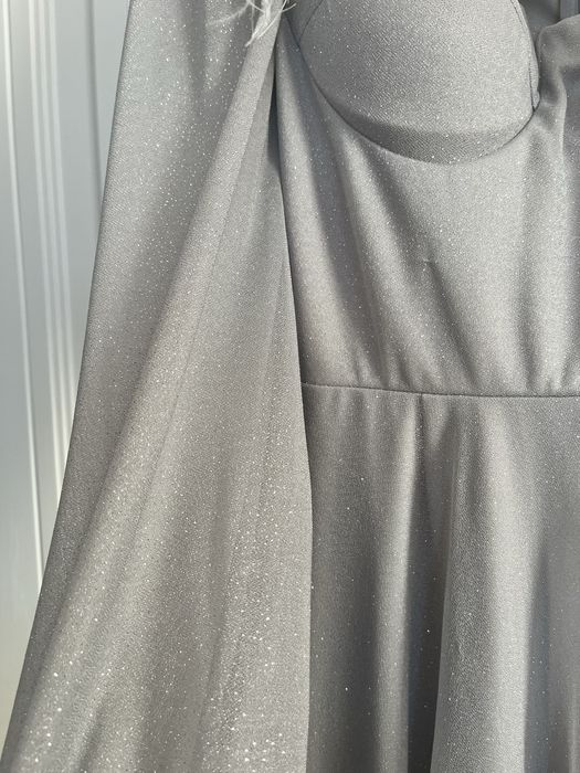 Платье вечернее