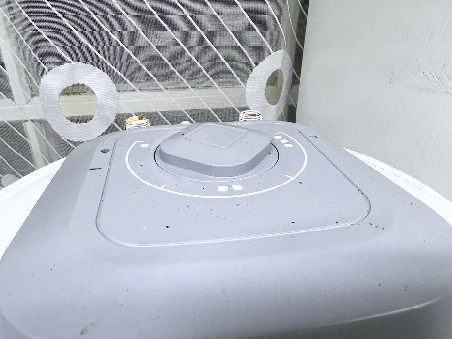 Продам Холодильник LG