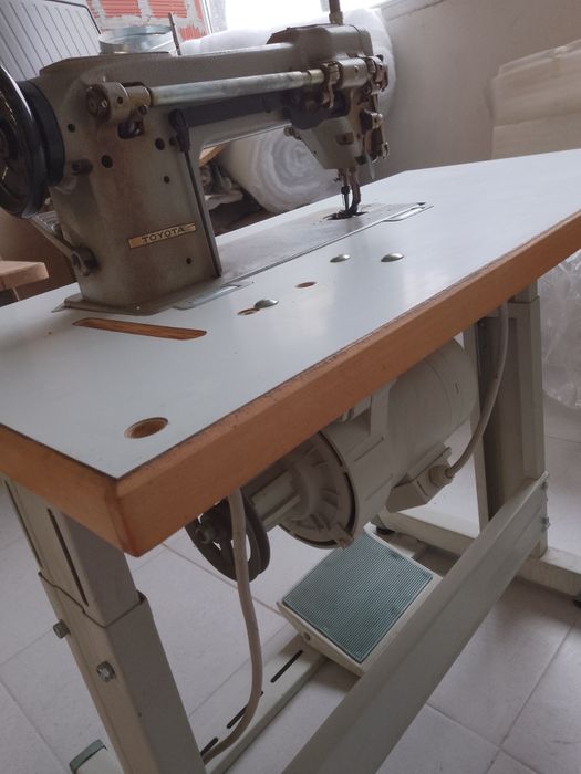 Шевна машина TOYOTA , троен транспорт