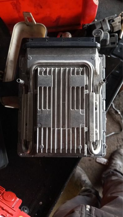 Компютър за двигател 5.0i N63(komputar N63)